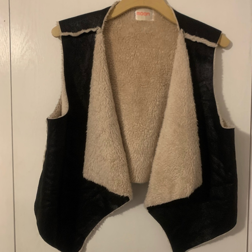 Moon Black & Tan Furry Vest Size Large